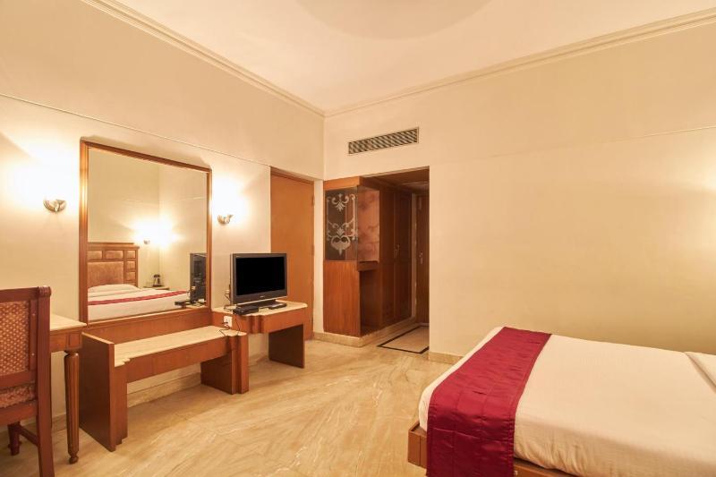 Hotel Dee Cee Manor Ченнаи Экстерьер фото